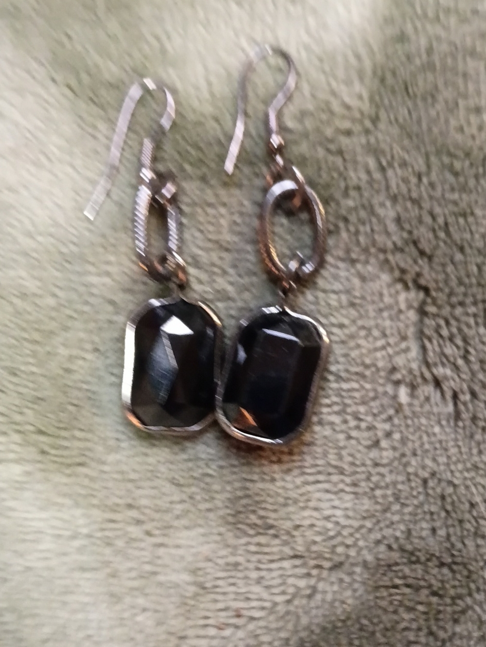 Elegant Black Faceted Drop Earrings - Women's Jewelry